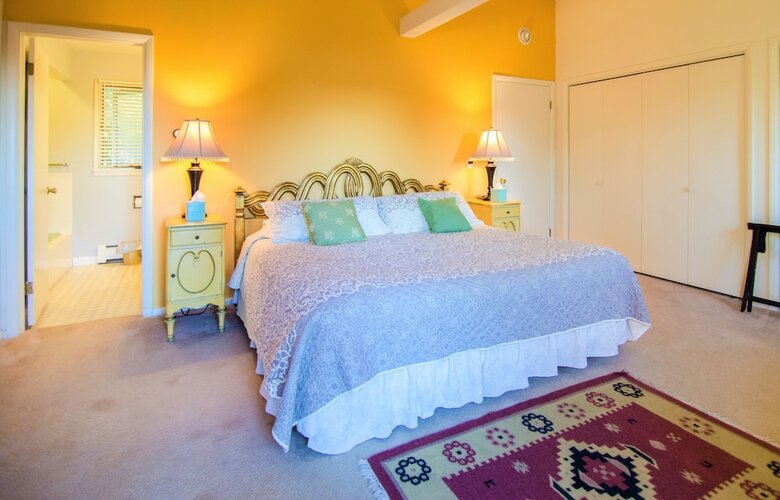 The Inn At Charlotte Bed And Breakfast