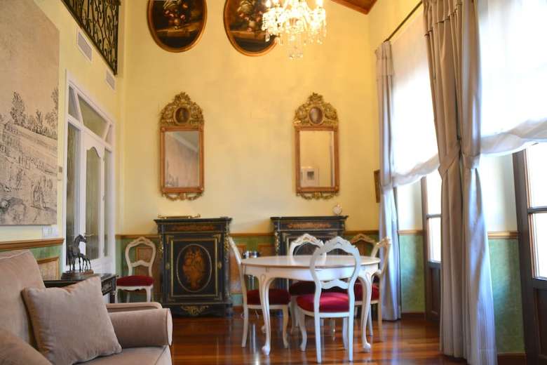 Apartamentos La Mansi�n De Calle Compa��a