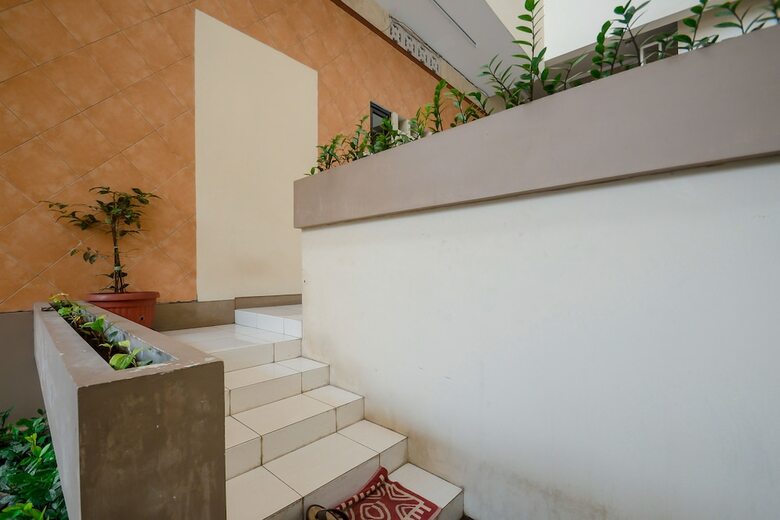 Hotel Airy Miroto Seteran Serut Semarang