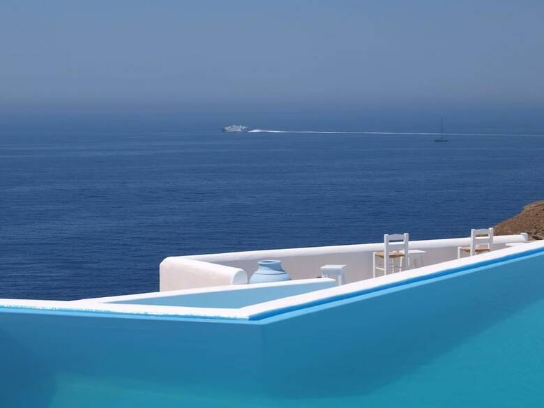 Petradi Hotel