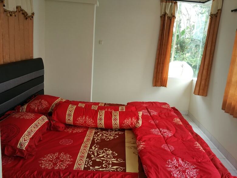 Villa Tamie Bumi Ciherang