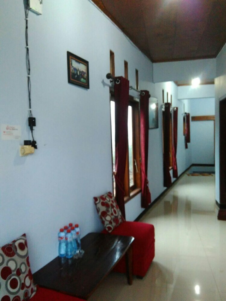 Hotel Jazzi Homestay