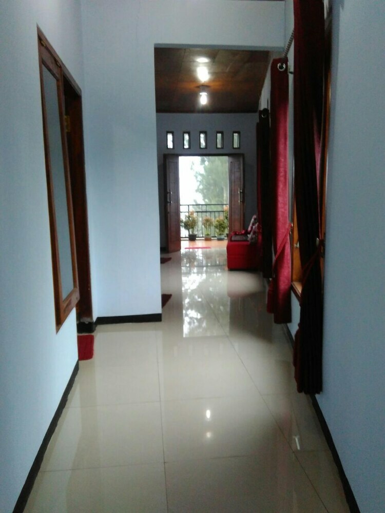 Hotel Jazzi Homestay