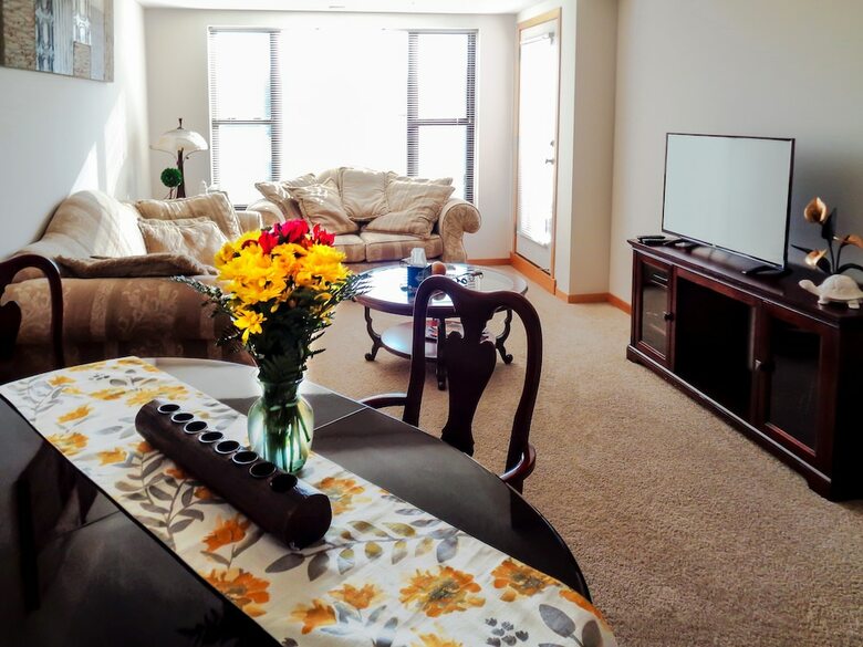 43rd St Apartments By Minnehaha Lofts