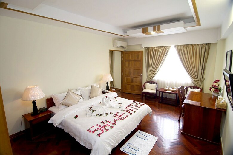 Shwe Htee Hotel
