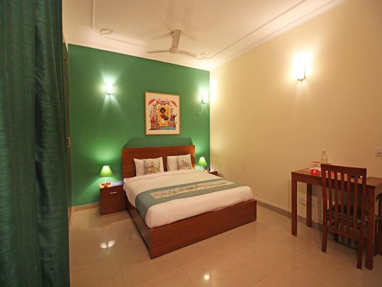 Hotel Oyo Flagship 140 Noida Expressway Boulevard