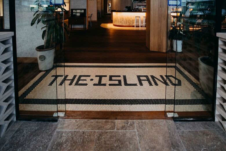 Hotel The Island Gold Coast