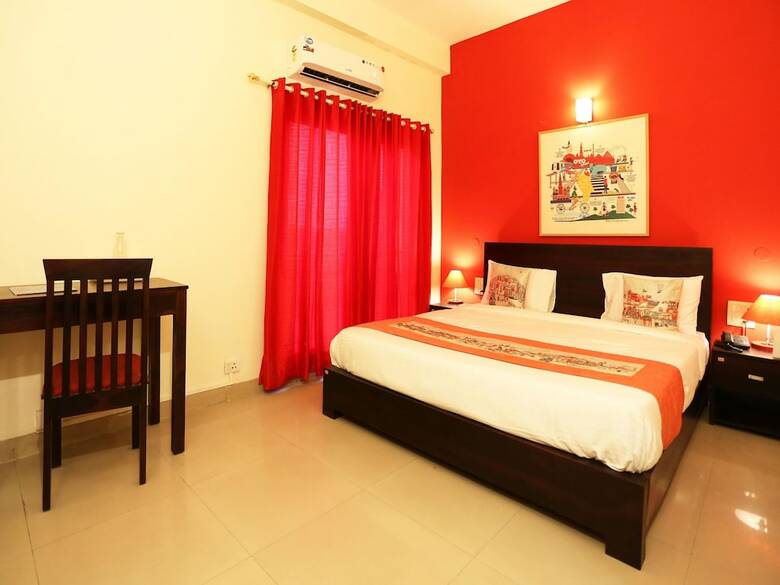 Hotel Oyo Townhouse 004 Sector 51 Noida