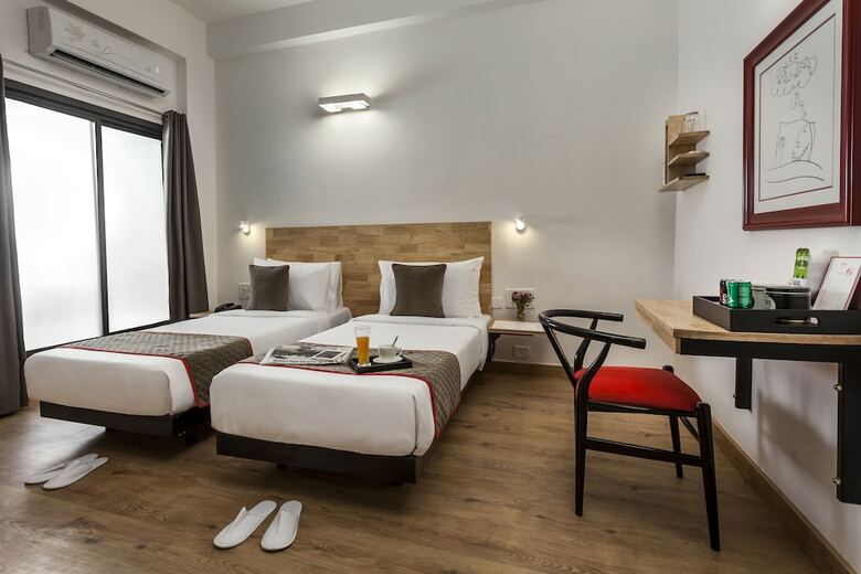 Hotel Oyo Townhouse 004 Sector 51 Noida