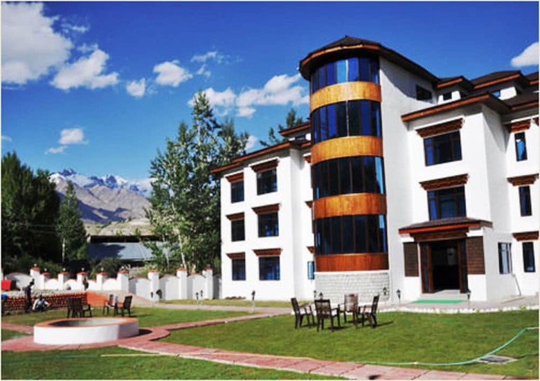 Hotel The Highland Mountain Resort & Spa