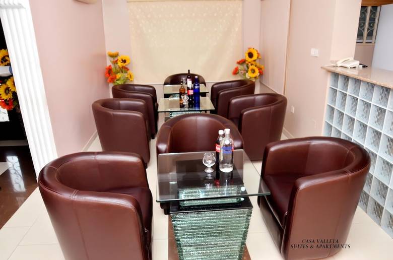 Aparthotel Casa Valleta Guest House & Apartments