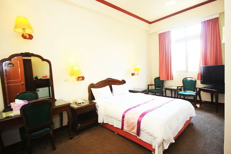 East Commercial Affairs Hotel