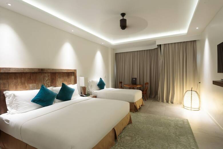 Hotel Cove Resort Palau