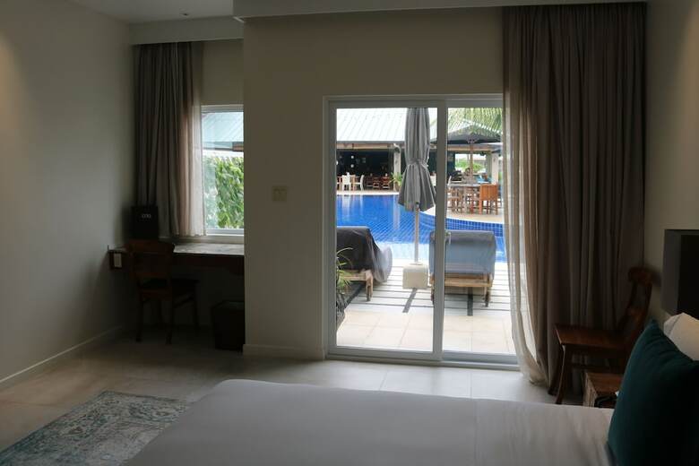 Hotel Cove Resort Palau