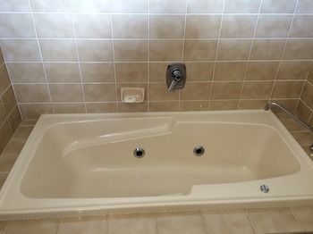 Town & Country Motor Inn