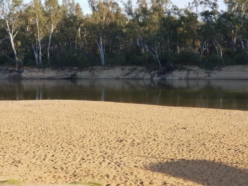 Barooga Golf View Motel