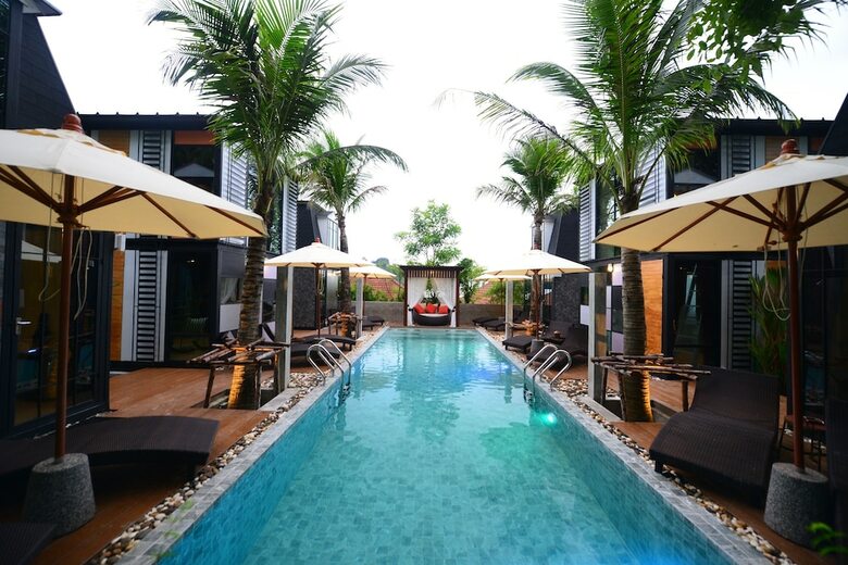 Bukit Pool Villas