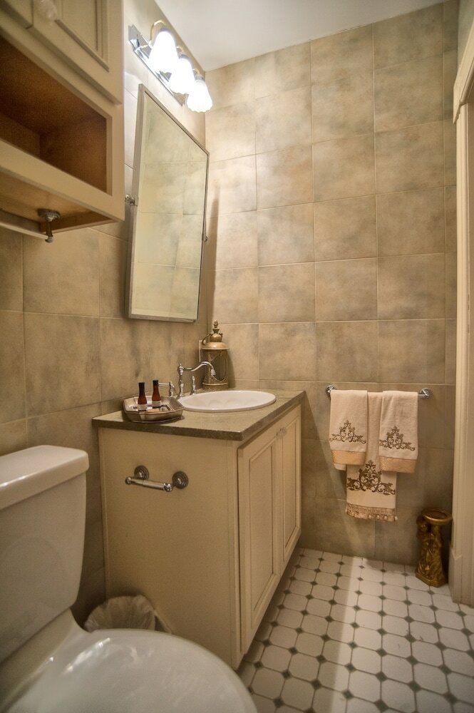 Mcmillan Inn Bed And Breakfast