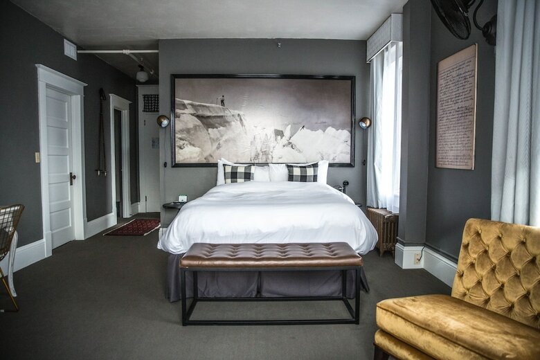 Hood River Hotel