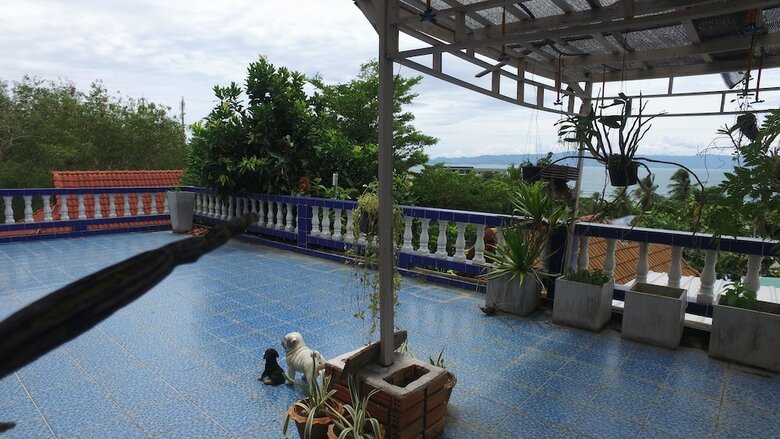 Hotel Tanyaporn House