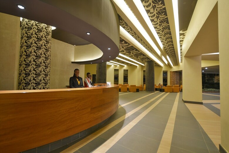 Aparthotel Speke Apartments Wampewo