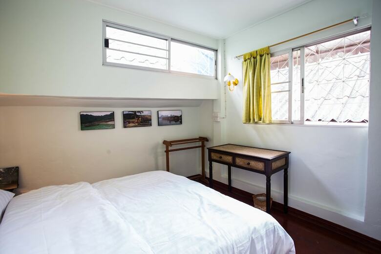 Hostal Baan Gaysorn Hostel