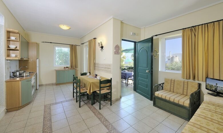 Aparthotel Paris Village