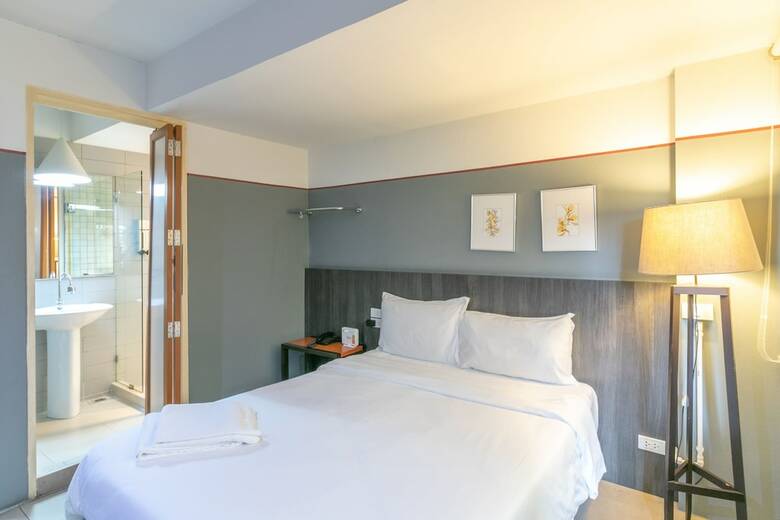 Hotel Escape At Sathorn Terrace