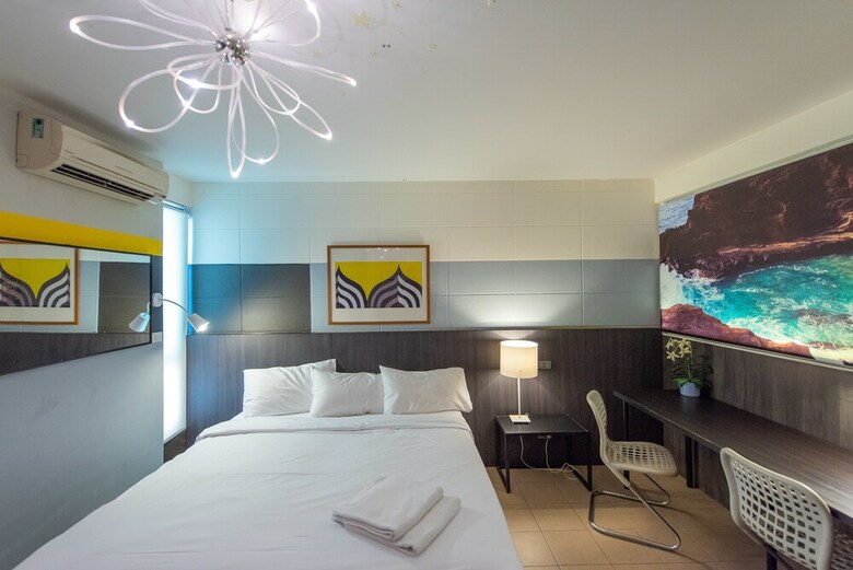 Hotel Escape At Sathorn Terrace