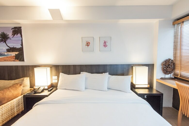 Hotel Escape At Sathorn Terrace