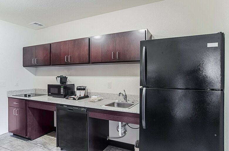 Hotel Cobblestone Inn & Suites - Guernsey