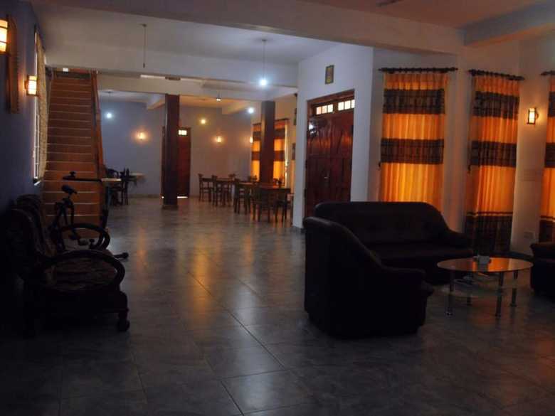 Hotel Shadow Inn Guest House Ella