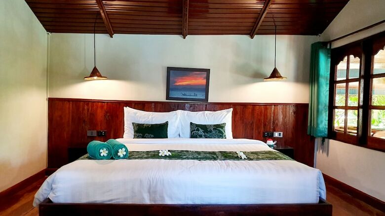 Hotel Koh Jum Ocean Beach Resort