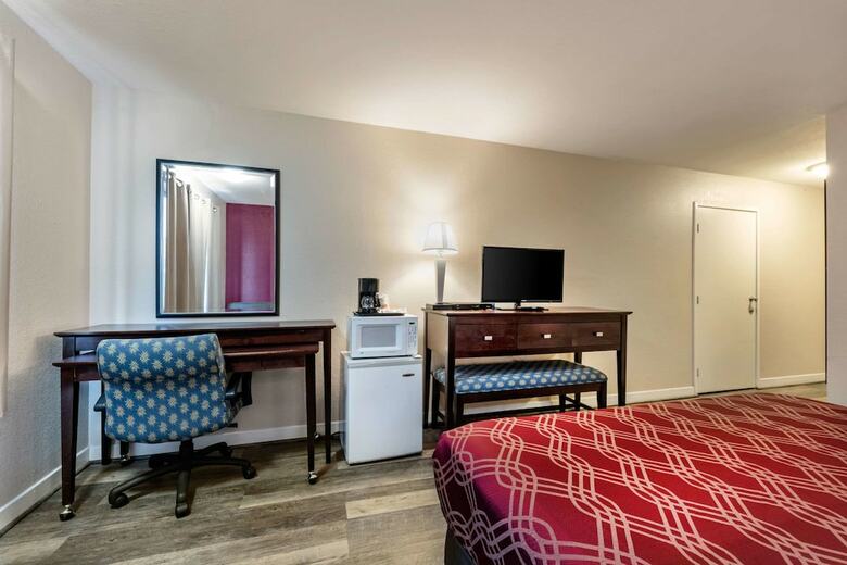 Hotel Econo Lodge Bay Breeze