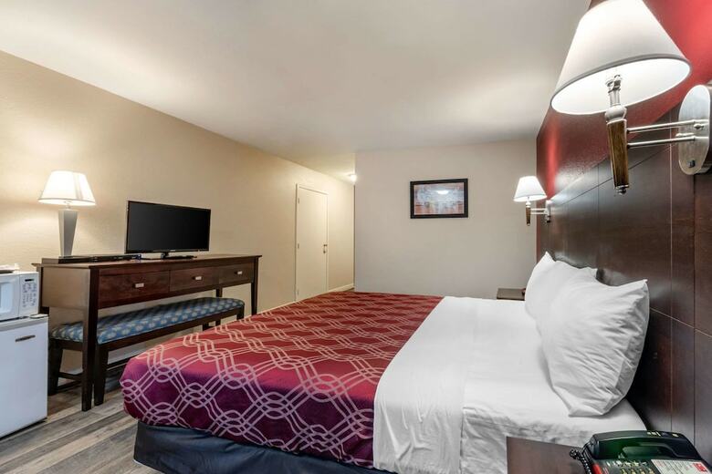 Hotel Econo Lodge Bay Breeze