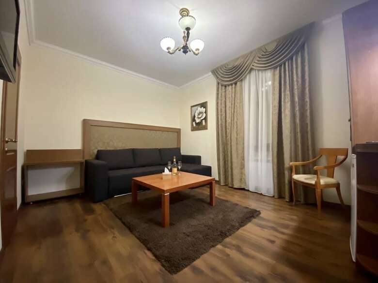 Boomerang Business Hotel