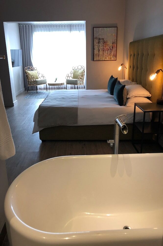The Tree House Boutique Hotel