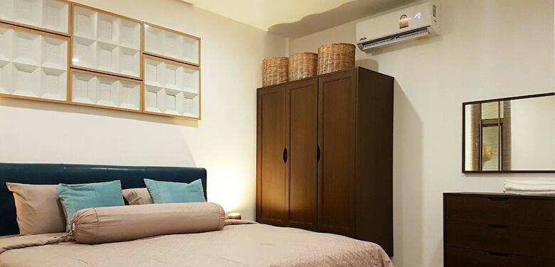 Hotel Na Kamala Homestay