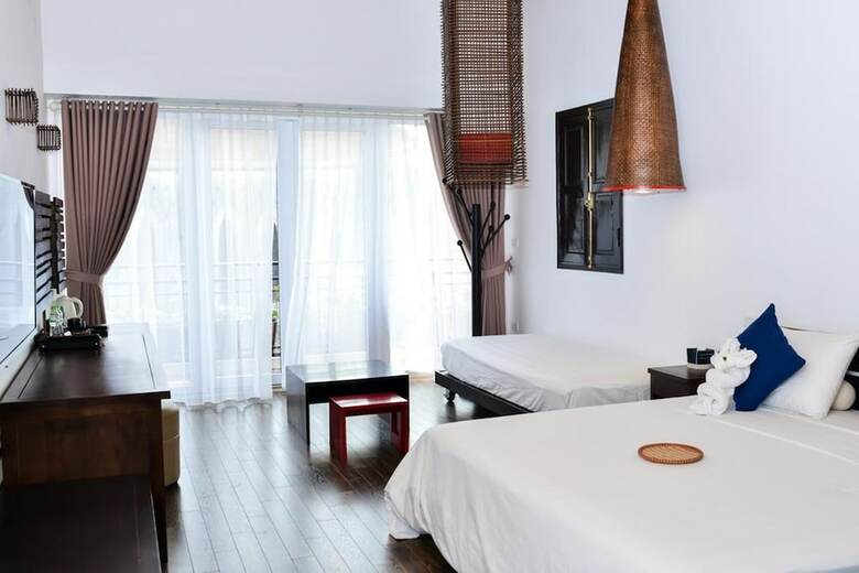 Cinnamon Cathedral Hotel