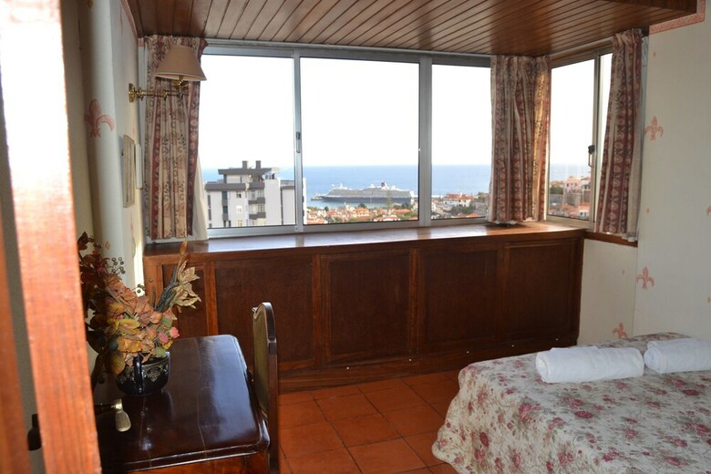 Apartamentos Casal S�o Jo�o Cottages