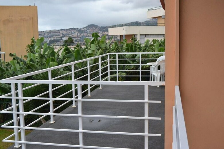 Apartamentos Casal S�o Jo�o Cottages