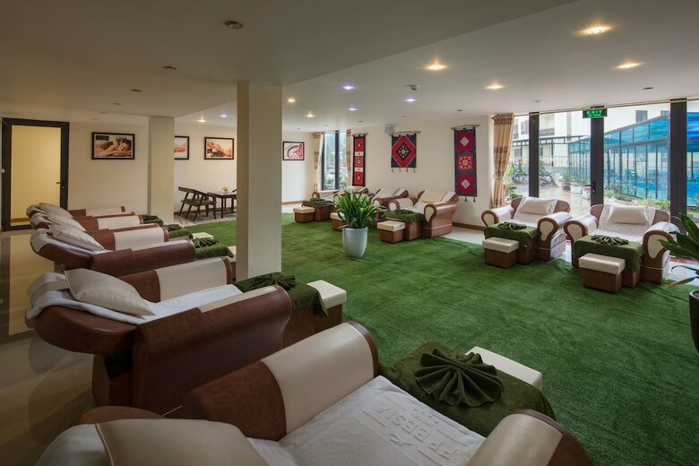 Freesia Hotel