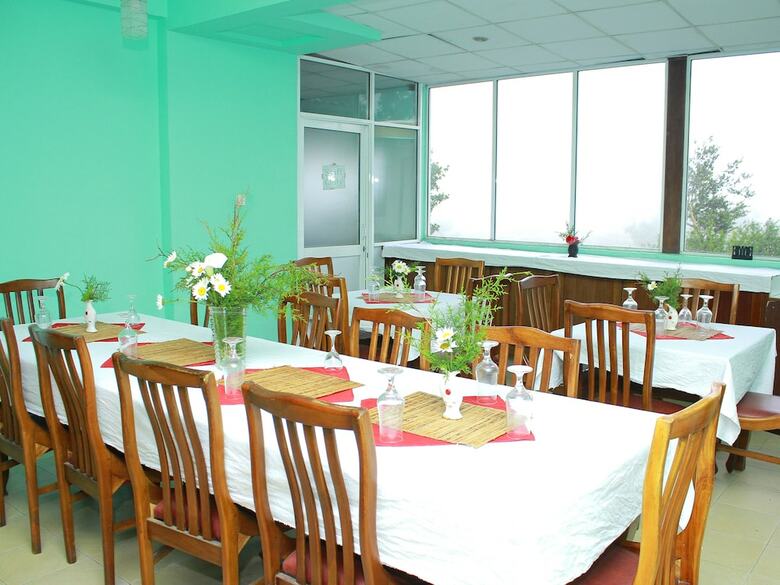 Hotel Oyo 248 Vishmi's Rest