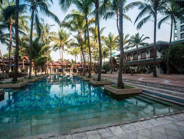 Chatrium Hotel Royal Lake Yangon