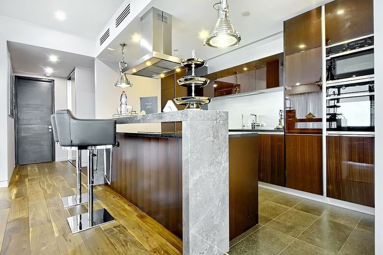 Hotel Sky Apartments Rentals Service