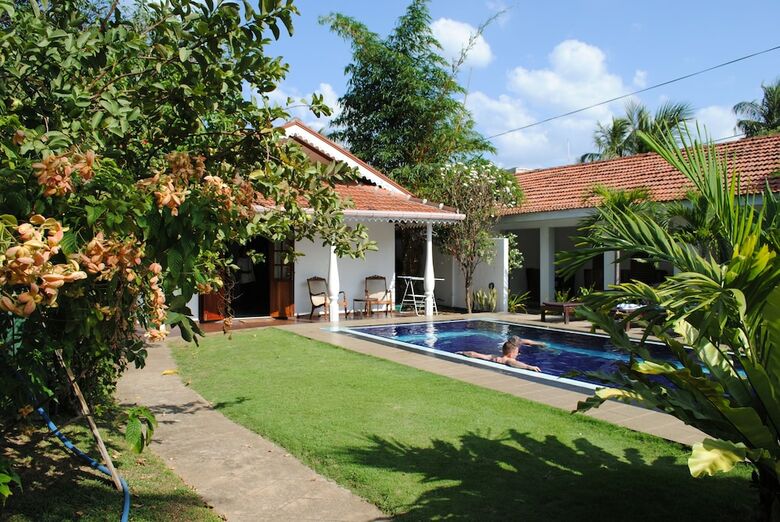 Hotel Sujeewani Villa