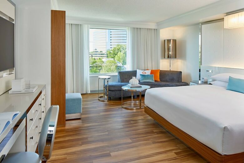 Hotel Renaissance Charlotte Southpark