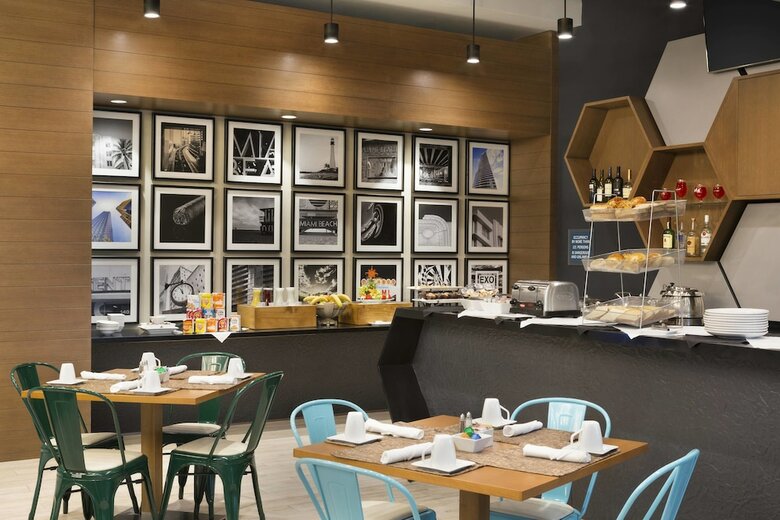 Hotel Four Points By Sheraton Miami Airport