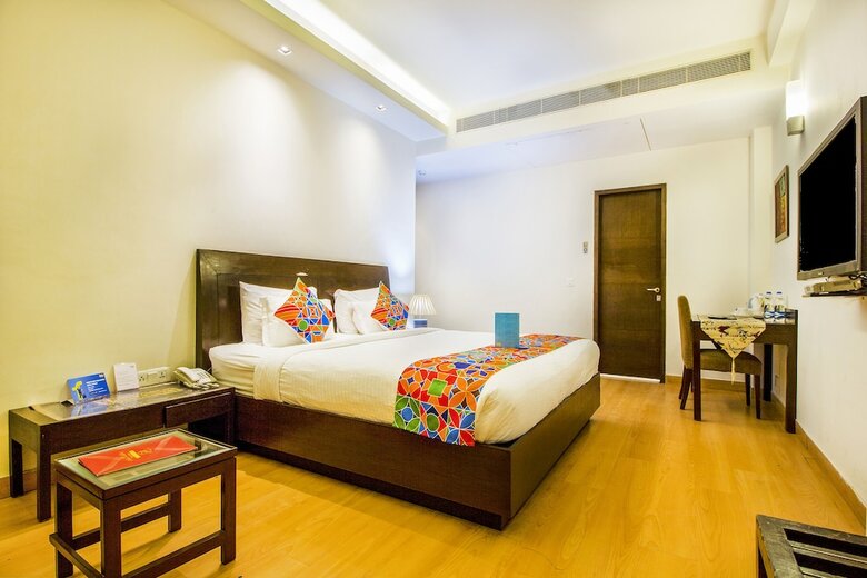 Fabhotel Cabana Gk1