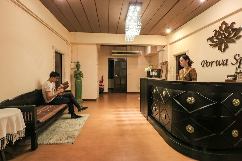 Hotel Porwa House